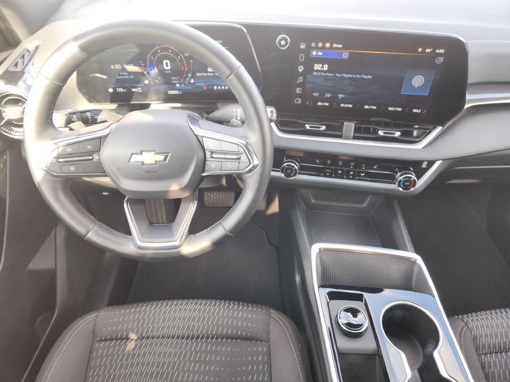 Used 2026 Chevrolet Equinox LT AWD/4WD image 26