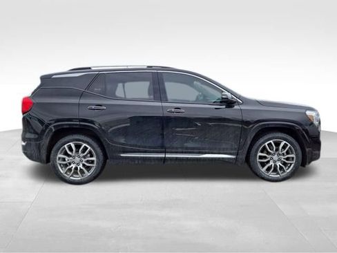 Used 2023 GMC Terrain Denali w/ Denali Premium Package image 13