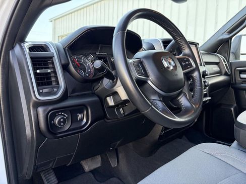 Used 2024 RAM 2500 Big Horn AWD/4WD image 12