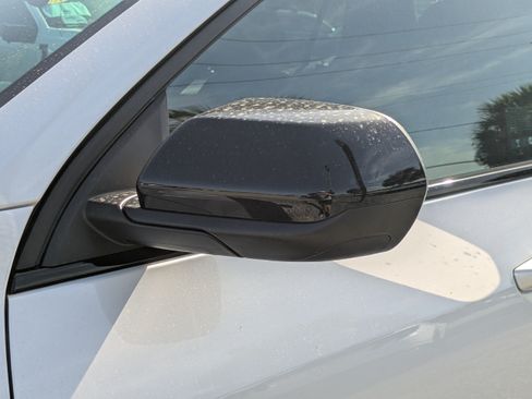 Used 2025 Chevrolet Equinox RS FWD image 12