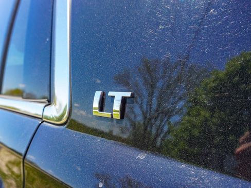 Used 2015 Chevrolet Tahoe LT AWD/4WD image 41