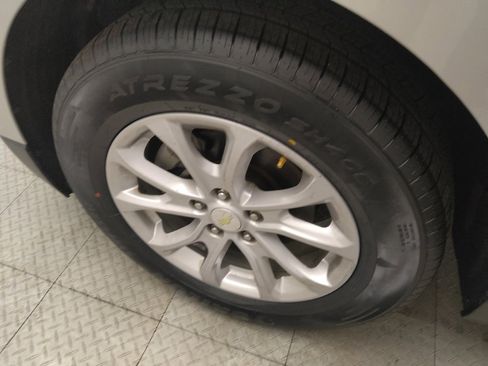 Used 2018 Chevrolet Equinox LT image 31