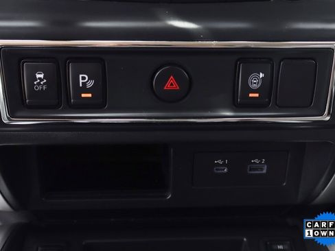 Used 2020 Nissan Titan SV w/ SV Convenience Package image 33