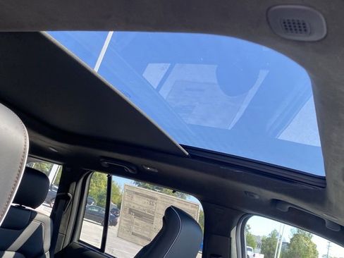 New 2025 Jeep Grand Cherokee Summit image 33