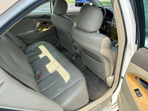 Used 2008 Toyota Camry LE FWD image 11