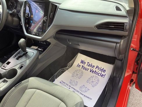 Used 2024 Subaru Crosstrek 2.0i Premium image 18