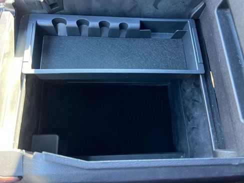 Used 2023 Ford Expedition Max Limited image 24