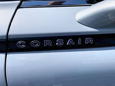 Used 2025 Lincoln Corsair Grand Touring w/ Equipment Group 301A AWD/4WD image 31