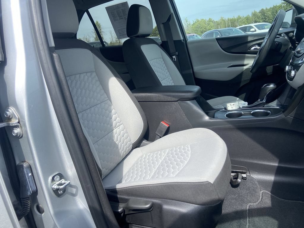 Certified 2020 Chevrolet Equinox LS w/ LS Convenience Package FWD image 27