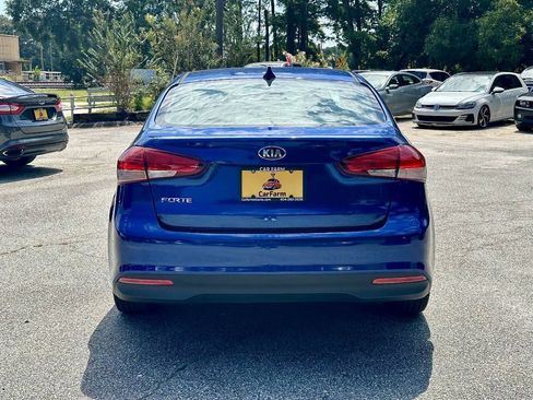 Used 2018 Kia Forte LX FWD image 6