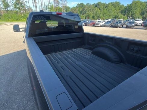 Used 2022 Ford F250 XLT w/ XLT Premium Package AWD/4WD image 16