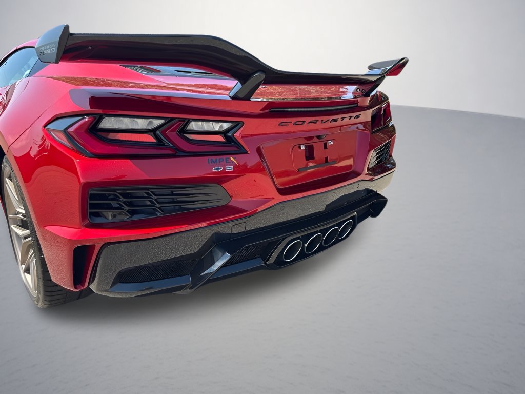 Used 2025 Chevrolet Corvette Z06 RWD image 29
