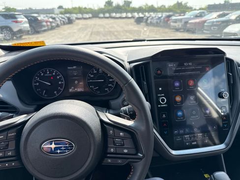 Used 2024 Subaru Crosstrek 2.5i Limited AWD/4WD image 19