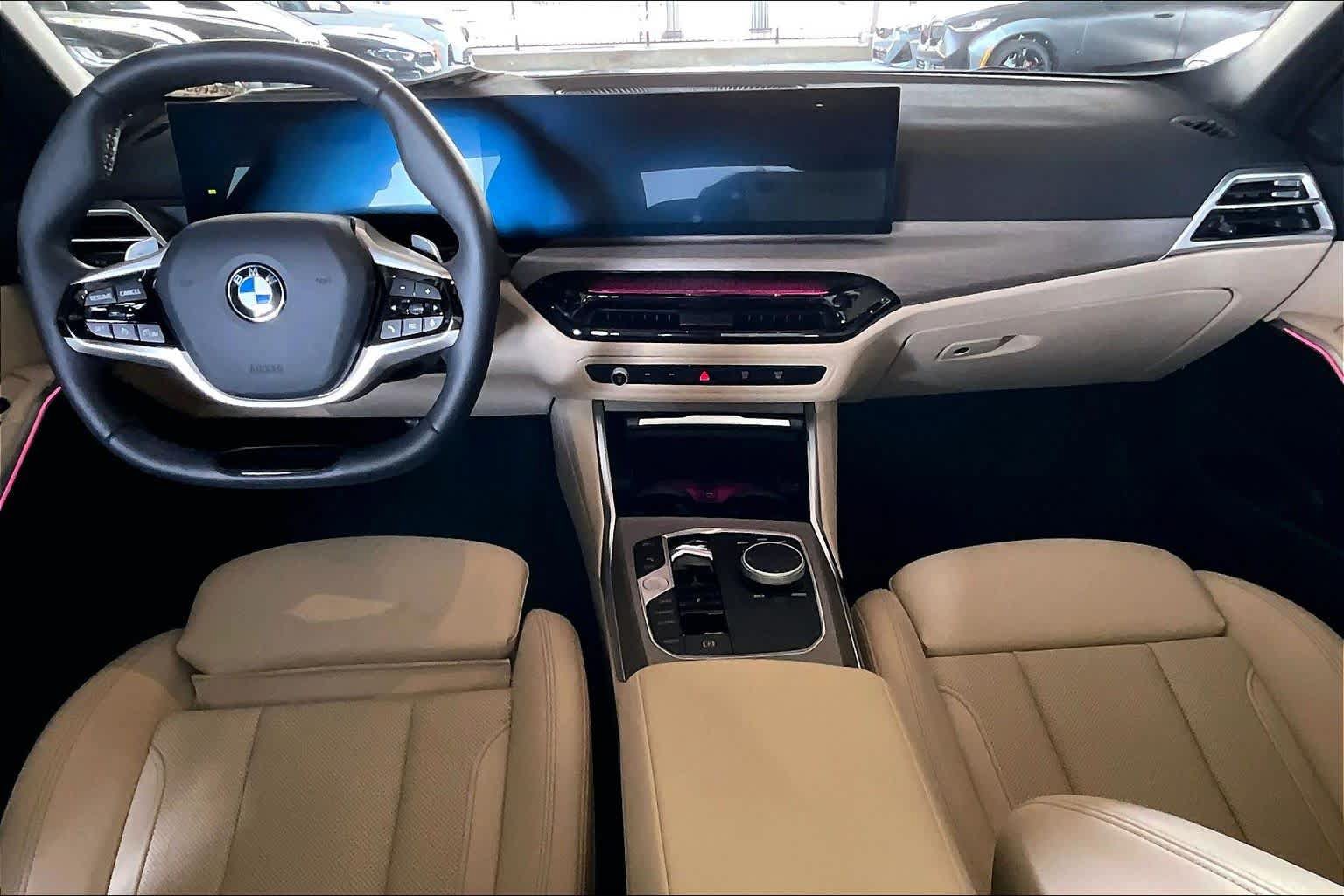 Used 2025 BMW 330i Sedan w/ Premium Package RWD image 5