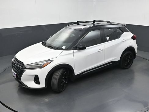 Used 2024 Nissan Kicks SR FWD image 30