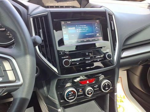 Used 2022 Subaru Forester Premium AWD/4WD image 18