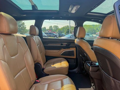 Used 2021 Kia Telluride SX w/ Towing Package FWD image 20