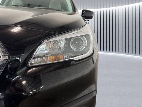 Used 2017 Subaru Outback 2.5i Limited image 17