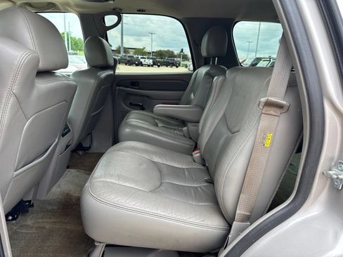 Used 2004 GMC Yukon Denali AWD/4WD image 19