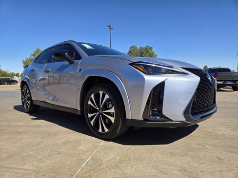 New 2026 Lexus UX 300h AWD image 2