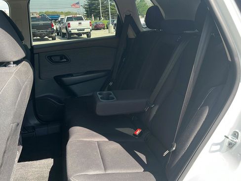 Used 2023 Nissan Rogue S AWD/4WD image 23