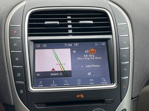 Used 2020 Lincoln Nautilus Reserve w/ Equipment Group 201A image 40