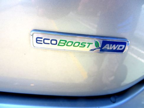 Used 2020 Ford Edge SE image 8