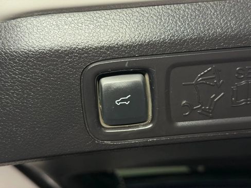 Used 2019 Ford Expedition Max Platinum AWD/4WD image 19