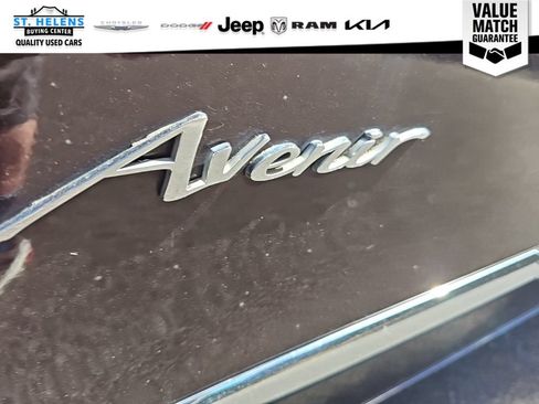 Used 2023 Buick Enclave Avenir w/ Avenir Technology Package AWD/4WD image 30