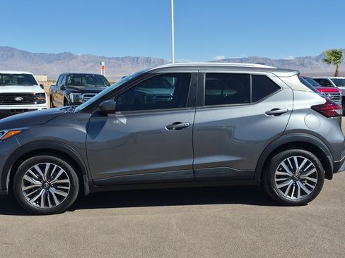 Used 2023 Nissan Kicks SV FWD image 6