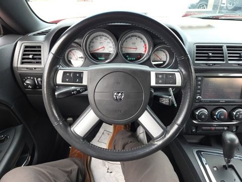 Used 2010 Dodge Challenger R/T image 92