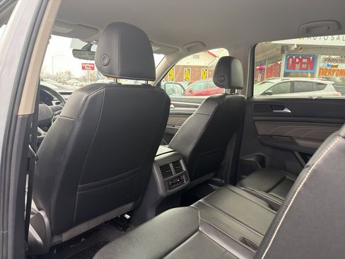 Used 2022 Volkswagen Atlas SE image 12