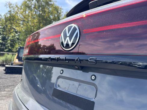 New 2026 Volkswagen Atlas Cross Sport SEL R-Line image 34