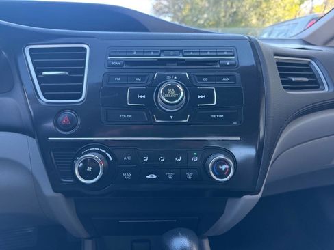 Used 2013 Honda Civic LX image 32