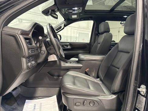 Used 2024 Chevrolet Tahoe Z71 w/ Luxury Package AWD/4WD image 28
