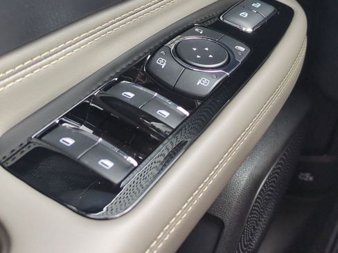 New 2026 Lincoln Corsair Premiere image 23