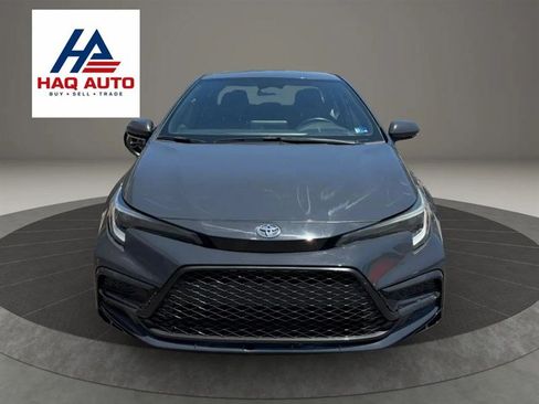Used 2023 Toyota Corolla SE FWD image 2