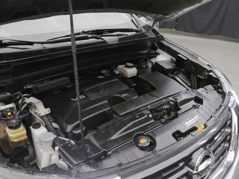 Used 2020 Nissan Pathfinder SL image 33