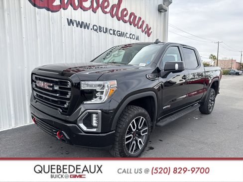 Used 2022 GMC Sierra 1500 AT4 w/ AT4 Premium Package image 9