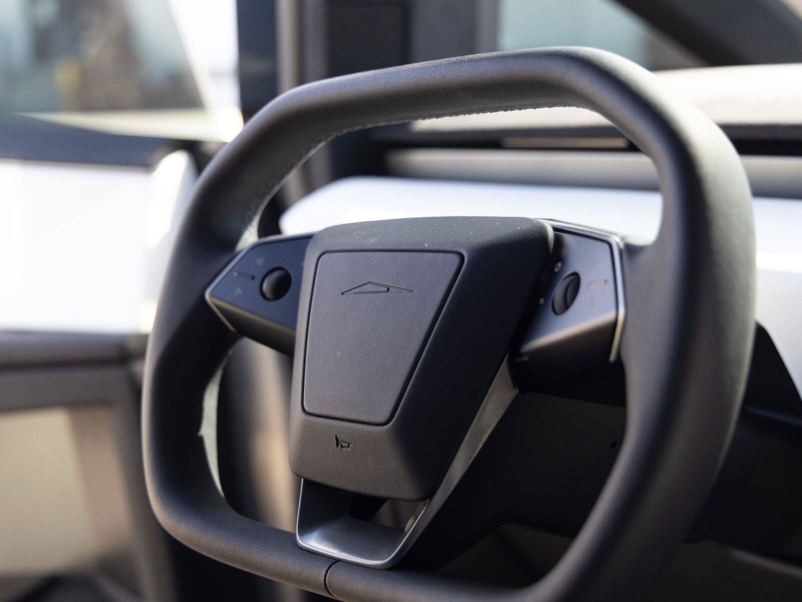 Used 2024 Tesla Cybertruck Cyberbeast AWD/4WD image 45
