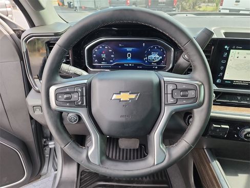 Used 2025 Chevrolet Silverado 3500 LT AWD/4WD image 28
