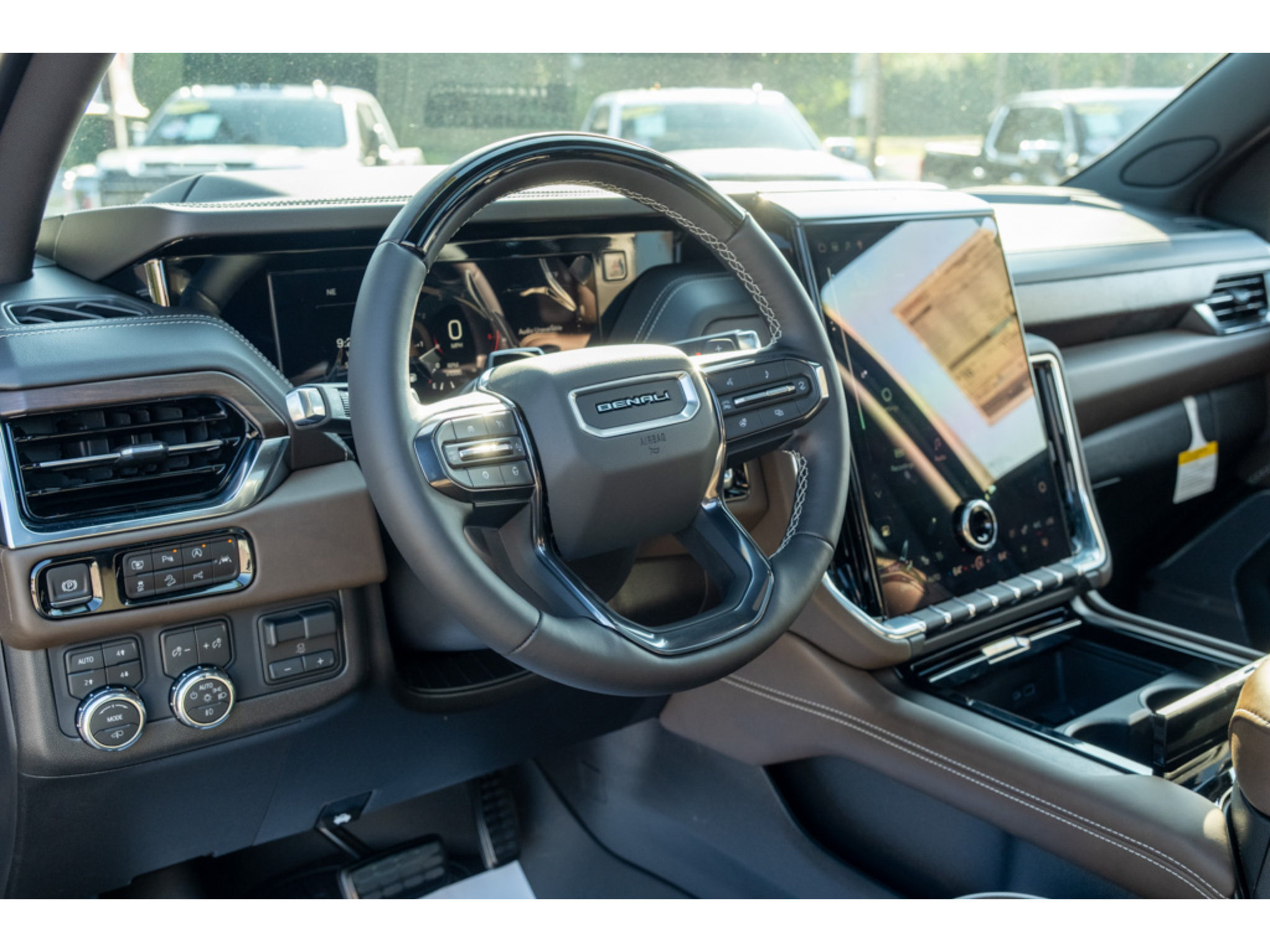 New 2026 GMC Yukon XL Denali Ultimate w/ LPO, Floor Liner Package AWD/4WD image 11