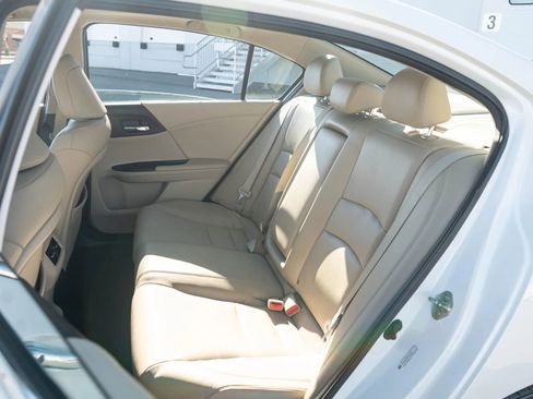 Used 2013 Honda Accord EX-L image 25