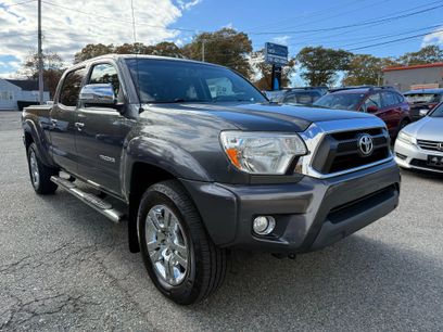 Used 2014 Toyota Tacoma 4x4 Double Cab w/ Limited Package