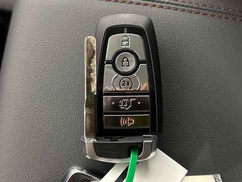New 2026 Ford Explorer Active w/ Active Comfort Package RWD image 34