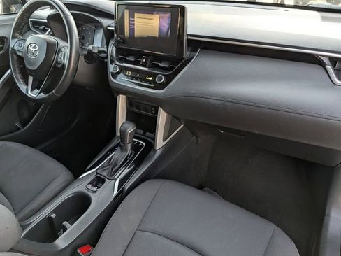Used 2024 Toyota Corolla Cross LE FWD image 33