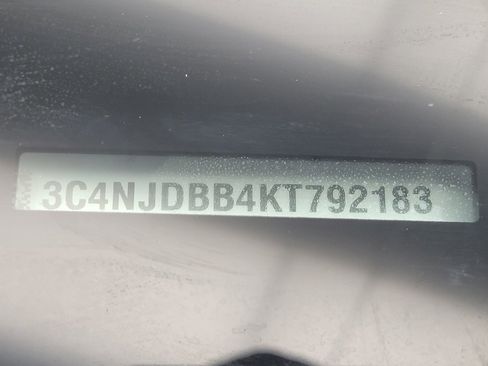 Used 2019 Jeep Compass Latitude w/ Popular Equipment Group image 33