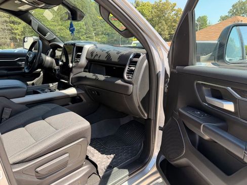 Used 2024 RAM 1500 Big Horn RWD image 20