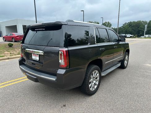 Used 2015 GMC Yukon Denali w/ Touring Package AWD/4WD image 5