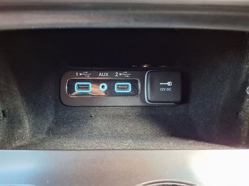 Used 2019 Jeep Grand Cherokee Laredo image 33